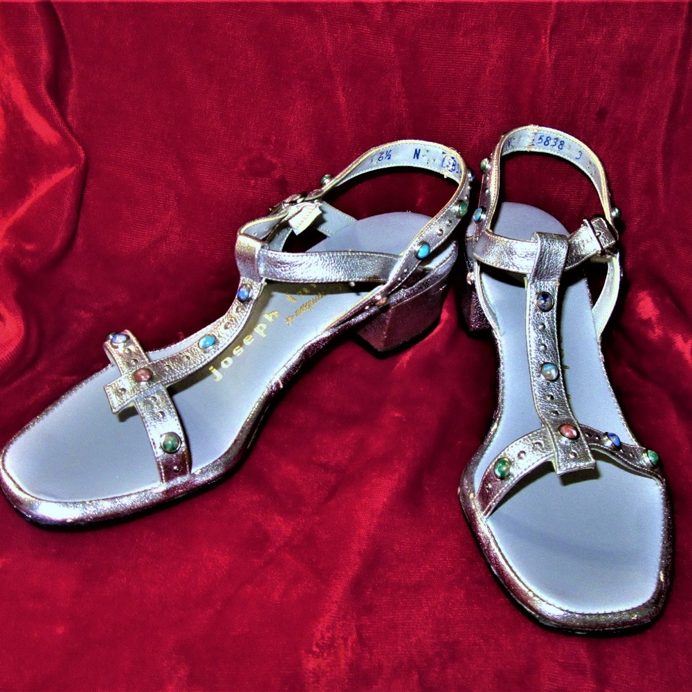 NOS JOSEPH LAROSE SILVER JEWELED T-STRAP SANDALS